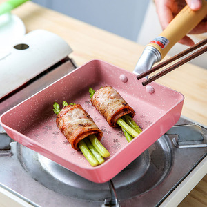 Flat bottom non-stick frying pan